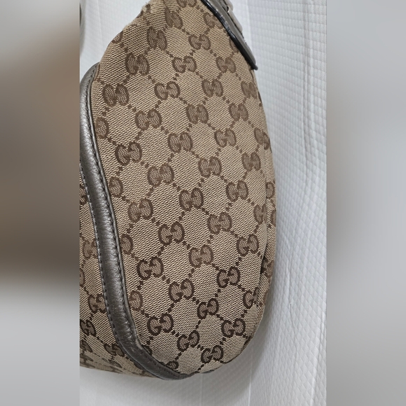 GUC Authentic Gucci GG Beige/ Gray Canvas Techno Horsebit Hobo Handbag - Picture 3 of 16